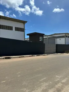 Galpão/Depósito/Armazém para alugar, 600m² no Quingoma, Lauro de Freitas