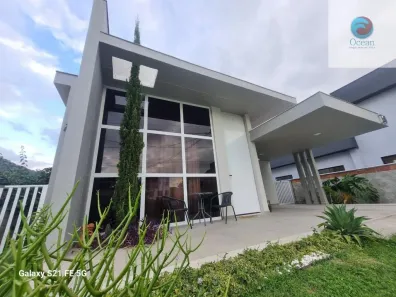 Casa de Condomínio com 3 Quartos à venda, 195m² no Ubatiba, Maricá
