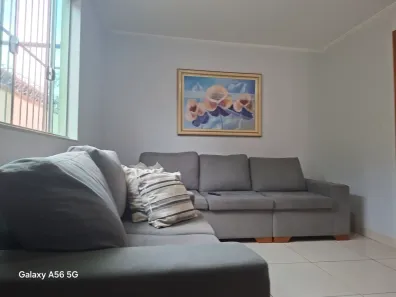 Sobrado com 5 Quartos à venda, 300m² no Santa Genoveva, Goiânia