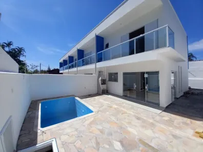 Sobrado com 2 Quartos à venda, 90m² no Balneario Gaivotas, Itanhaém
