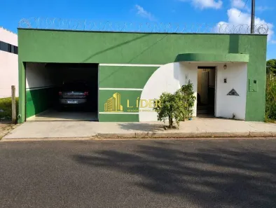 Casa com 3 Quartos à venda, 190m² no Segismundo Pereira, Uberlândia