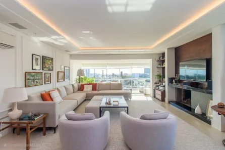 Apartamento com 3 Quartos à venda, 255m² no Três Figueiras, Porto Alegre