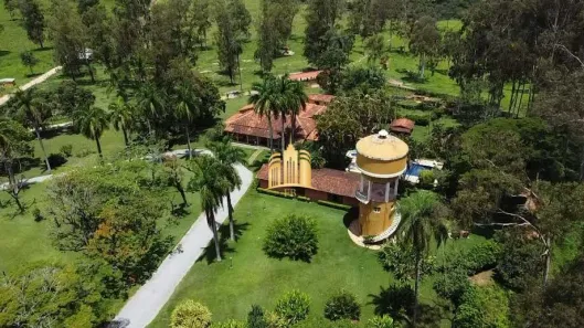 Fazenda/Sítio com 9 Quartos à venda, 690000m² no , Esmeraldas