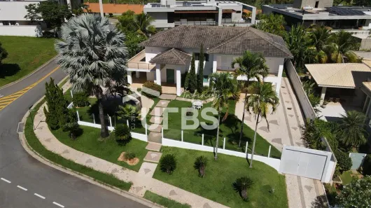 Casa de Condomínio com 4 Quartos à venda, 550m² no Residencial Alphaville Flamboyant, Goiânia