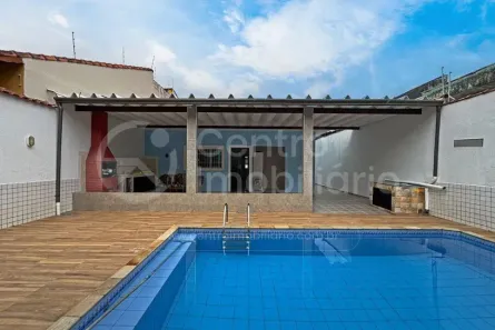 Casa com 2 Quartos à venda, 177m² no Centro, Peruíbe