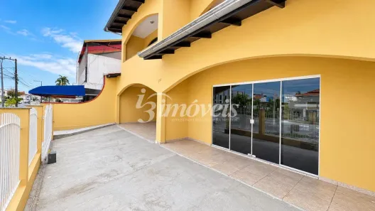 Ponto Comercial com 3 Quartos para alugar, 300m² no São Vicente, Itajaí
