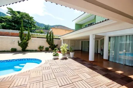 Casa de Condomínio com 5 Quartos para venda ou aluguel, 540m² no Recreio dos Bandeirantes, Rio de Janeiro