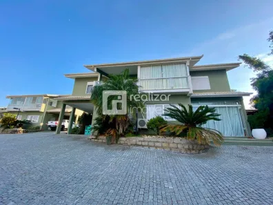 Casa de Condomínio com 3 Quartos para alugar, 137m² no Barra da Lagoa, Florianópolis