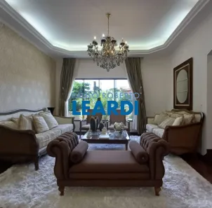 Casa com 4 Quartos para alugar, 422m² no Vila Assunção, Santo André