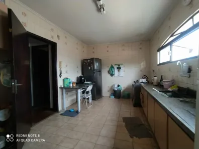 Sobrado com 4 Quartos à venda, 200m² no Cidade São Francisco, São Paulo