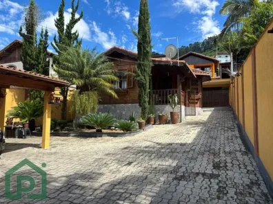 Casa de Condomínio com 2 Quartos à venda, 116m² no Jardim Califórnia, Nova Friburgo