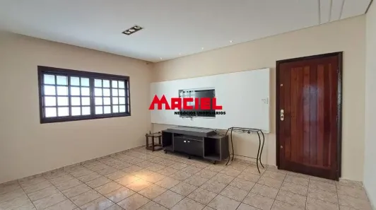 Sobrado com 4 Quartos à venda, 236m² no Borda da Mata, Caçapava