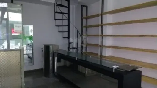 Ponto Comercial para alugar, 60m² no Alto da Serra, Petrópolis