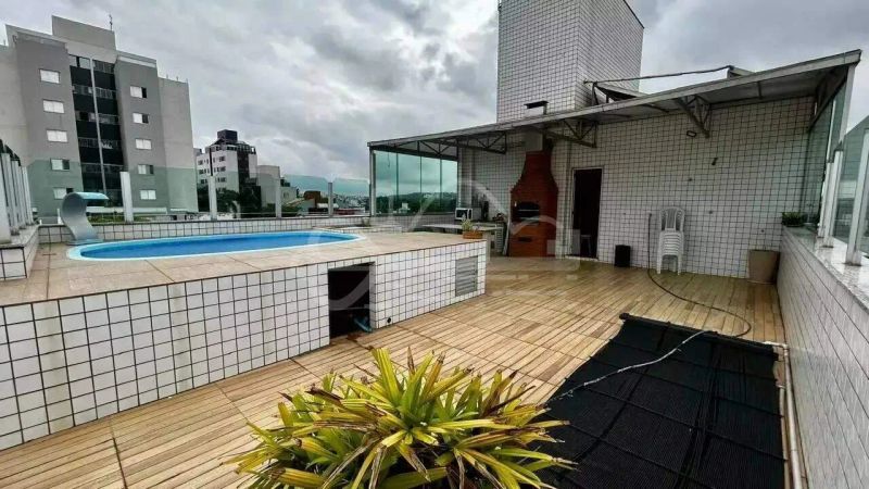 Cobertura com 5 quartos — Indaiá, Belo Horizonte