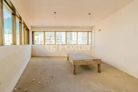 Sala Comercial à venda, 59m² no Santana, Porto Alegre