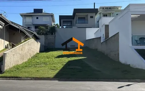 Lote/Terreno à venda, 304m² no Parque das Laranjeiras, Itatiba