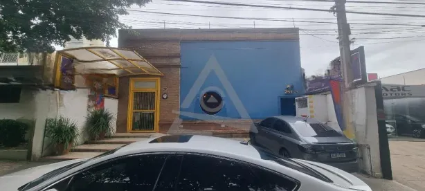 Imóvel Comercial com 3 Quartos à venda, 285m² no Cambuí, Campinas
