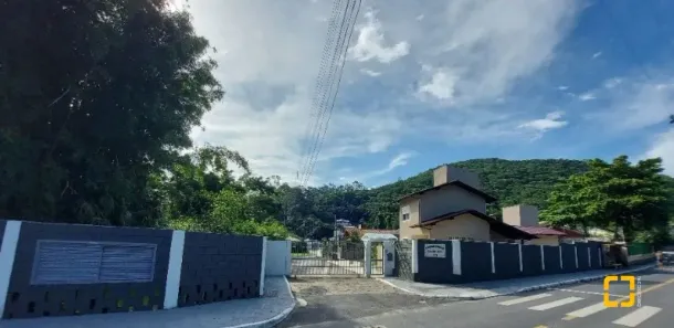 Lote/Terreno à venda, 1435m² no Sambaqui, Florianópolis