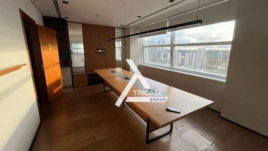 Sala Comercial para alugar, 177m² no Vila Olímpia, São Paulo