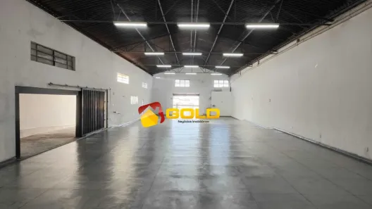 Imóvel Comercial para alugar, 480m² no Presidente Roosevelt, Uberlândia
