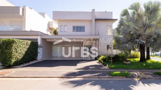 Casa de Condomínio com 3 Quartos à venda, 249m² no Jardins Valência, Goiânia