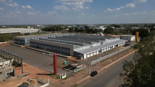 Galpão/Depósito/Armazém para alugar, 14000m² no Distrito Industrial, Cuiabá