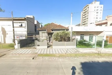 Casa com 3 Quartos para venda ou aluguel, 180m² no Centro, Pelotas