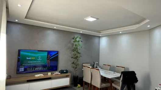 Casa com 2 Quartos à venda, 76m² no Jardim das Palmeiras, Londrina