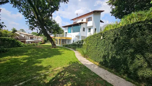 Casa de Condomínio com 3 Quartos à venda, 330m² no Terras do Madeira, Carapicuíba