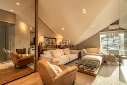 Sobrado com 3 Quartos à venda, 176m² no Bom Retiro, Curitiba