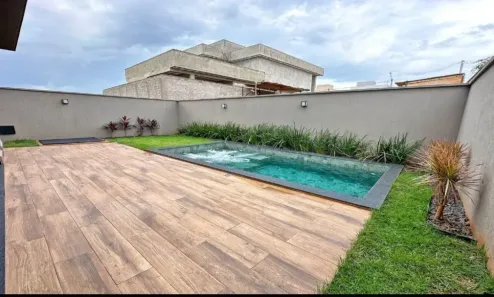 Casa de Condomínio com 3 Quartos à venda, 196m² no Jardins Capri, Senador Canedo