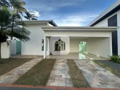 Casa de Condomínio com 3 Quartos para alugar, 280m² no Santa Mônica, Uberlândia