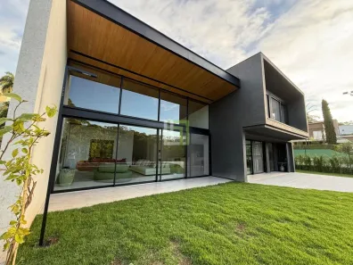 Casa com 4 Quartos à venda, 450m² no Serra dos Lagos (Jordanésia), Cajamar