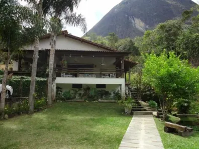 Casa com 3 Quartos à venda, 700m² no Araras, Petrópolis