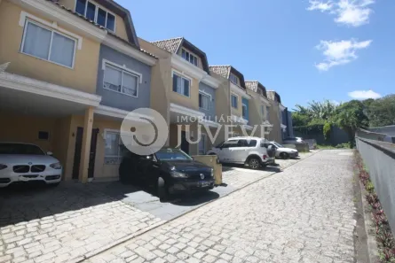 Sobrado com 4 Quartos à venda, 122m² no Bairro Alto, Curitiba