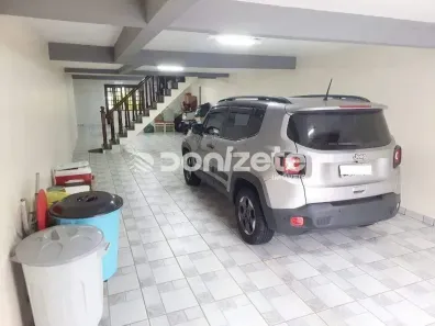 Sobrado com 3 Quartos à venda, 315m² no Vila Pires, Santo André