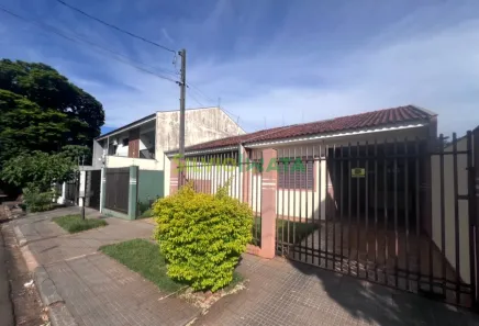 Casa com 3 Quartos à venda, 99m² no Parque Hortência, Maringá
