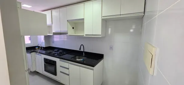 Apartamento com 2 Quartos para alugar, 40m² no Piatã, Salvador