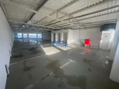 Prédio Comercial para alugar, 1170m² no Vila Silva Ribeiro, Carapicuíba