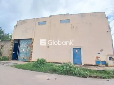 Galpão/Depósito/Armazém para alugar, 531m² no Alto São João, Montes Claros