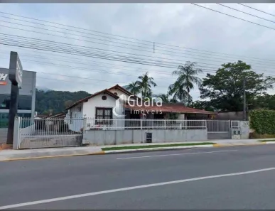 Lote/Terreno à venda, 915m² no Centro, Guaramirim