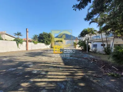 Sobrado com 3 Quartos à venda, 280m² no Centro, Peruíbe