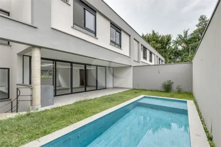 Casa de Condomínio com 4 Quartos à venda, 380m² no Santo Amaro, São Paulo