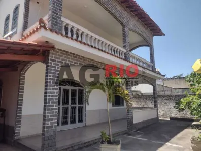 Casa com 4 Quartos à venda, 201m² no Jardim Sulacap, Rio de Janeiro