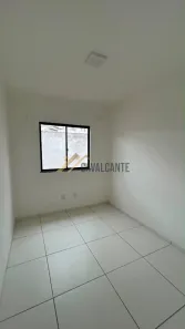 Casa de Condomínio com 2 Quartos para alugar, 60m² no Mangabeira, Feira de Santana