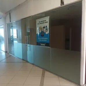 Sala Comercial para alugar, 33m² no Centro, Rio das Ostras