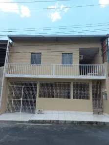Casa com 7 Quartos à venda, 180m² no Alvorada, Manaus