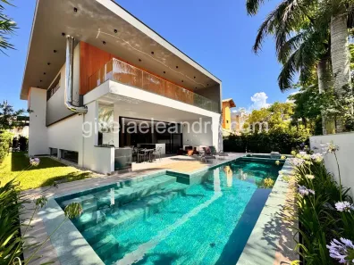 Casa com 6 Quartos para alugar, 650m² no Jurerê, Florianópolis