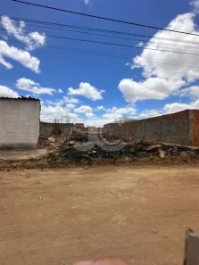 Lote/Terreno à venda, 200m² no Bateias, Vitória da Conquista