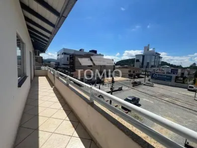 Apartamento com 3 Quartos para alugar, 130m² no Centro, Gaspar